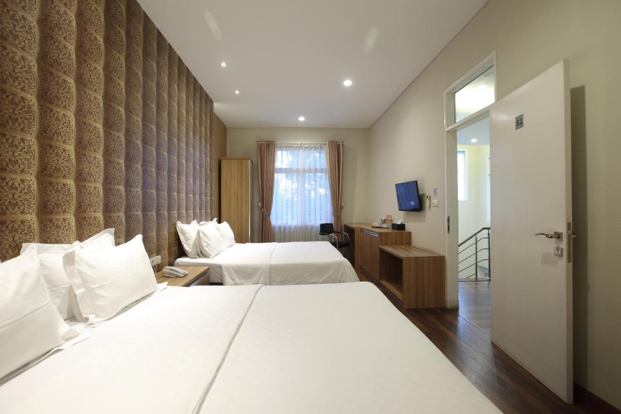 Dago 207 Hotel Bandung Ngoại thất bức ảnh